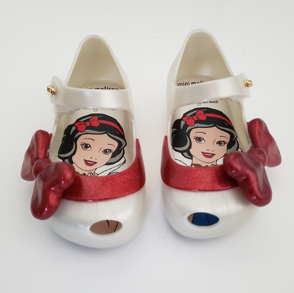 Mini Melissa Ultragirl + Snow White Mary Janes